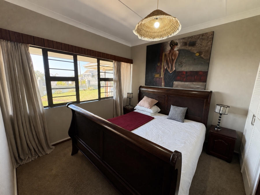 4 Bedroom Property for Sale in Nahoon Beach Eastern Cape